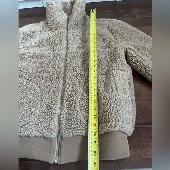 Wilfred free Teddy jacket in Tan size medium - Picture 10 of 10